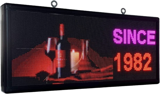 Resolusi Tinggi P6 RGB Outdoor Digital LED Signs Signage yang Dapat Diprogram