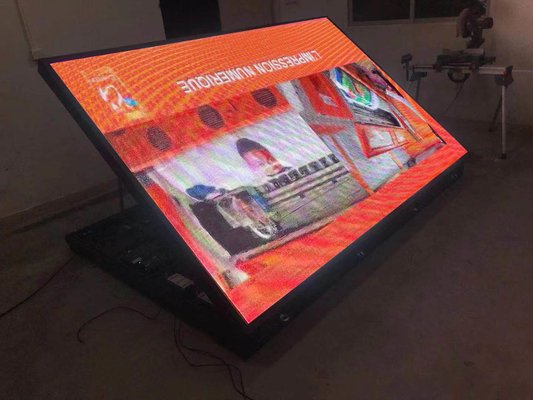 Tanda Monumen LED P4RGB Dengan Kabinet Pembukaan Depan IP65 Tahan Air