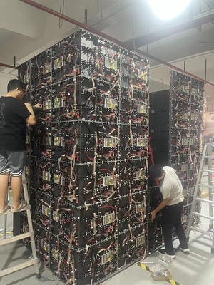 4 Sisi P2.5 Corner LED Video Wall, Tampilan LED Iklan Dalam Ruangan