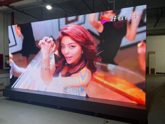 HDMI IN P2.5 Layar LED Ruang Konferensi HD video wall bergerak