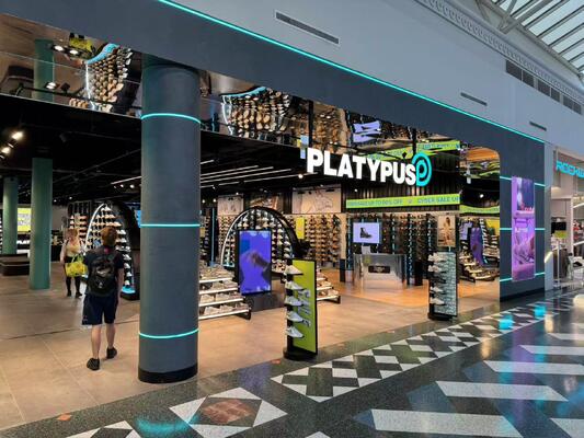 Tanda tampilan jendela LED luar dengan sudut pandang yang luas dan bingkai aluminium yang memastikan komunikasi visual yang efektif