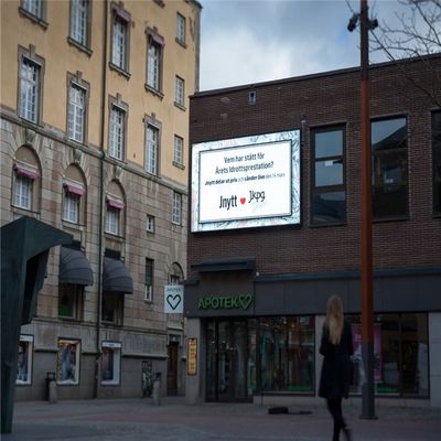 1024x1024mm Led Video Display Board P8 / P10 Instalasi Tetap untuk outdoor