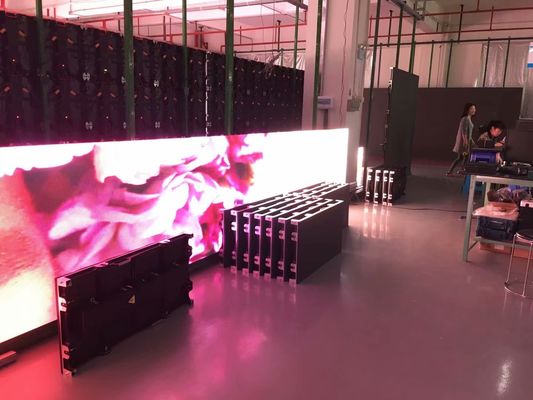 256x256 Dots Resolusi Tinggi Layar LED Meanwell Power Supply
