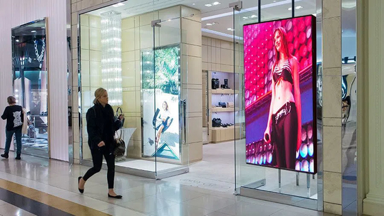 Indoor P2RGB LED Digital Signage 1000mcd / m2 Untuk Toko Eceran