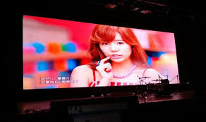 Definisi 4mm Pitch LED Screen Wide Viewing Angle 62500 Densitas Titik Umur Panjang